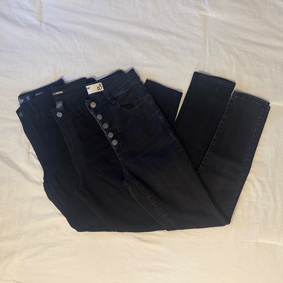 Skinny Jean Bundle - Picture 1 of 9